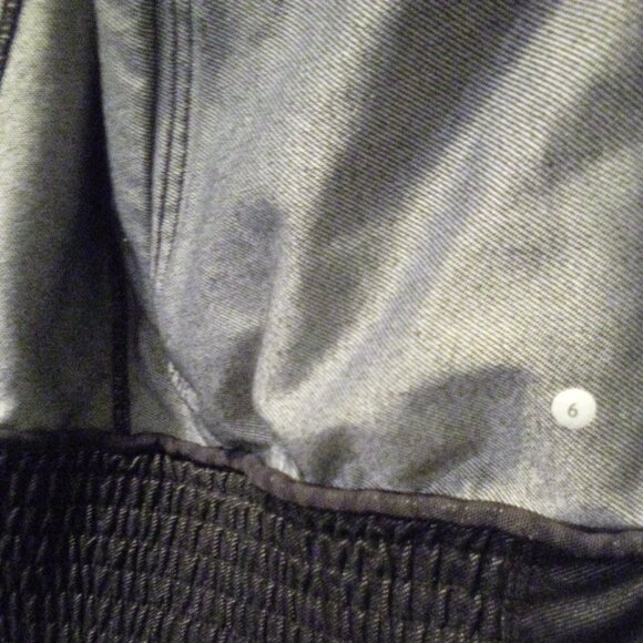 Light Lululemon jacket - Picture 2 of 5